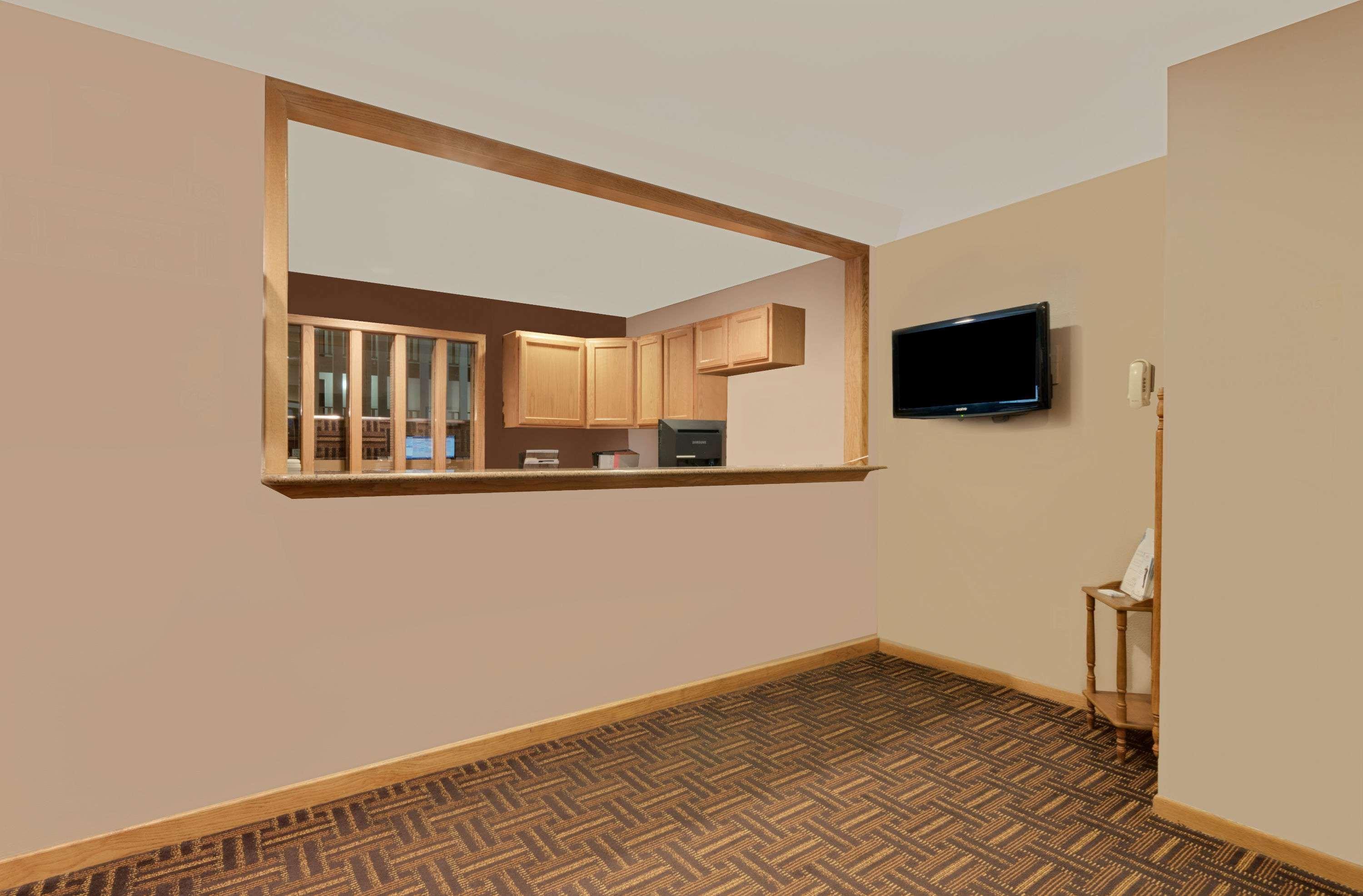 Super 8 By Wyndham Spearfish Hotel Екстериор снимка