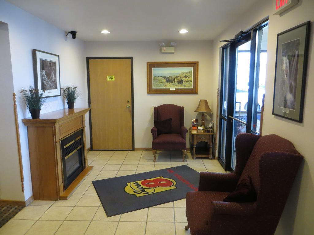 Super 8 By Wyndham Spearfish Hotel Екстериор снимка